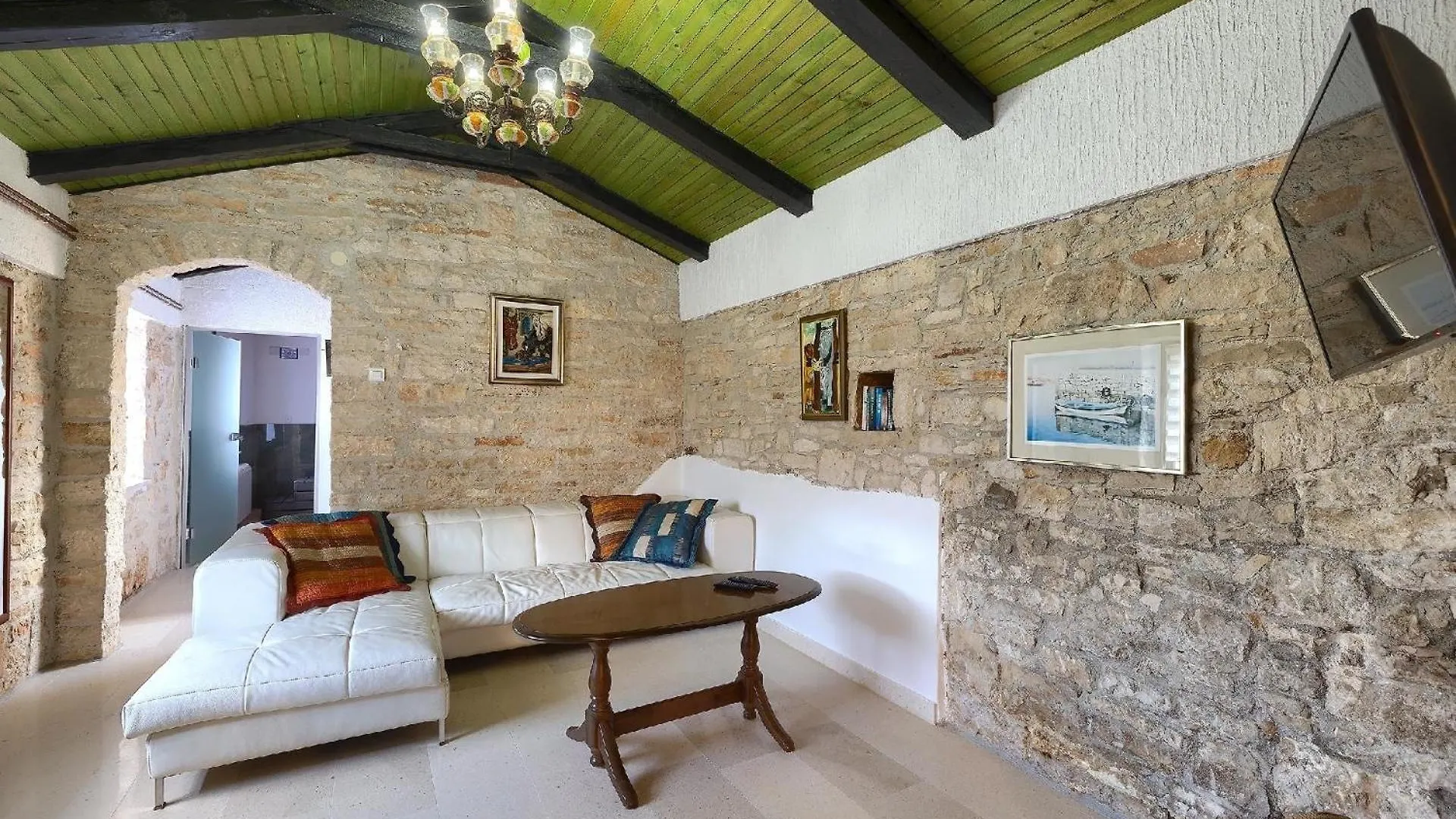 Ferienhaus Mit Privatpool Fuer 8 Personen Ca 250 Qm In Klarici, Istrien Binnenland Von Istrien Butkovići Hırvatistan